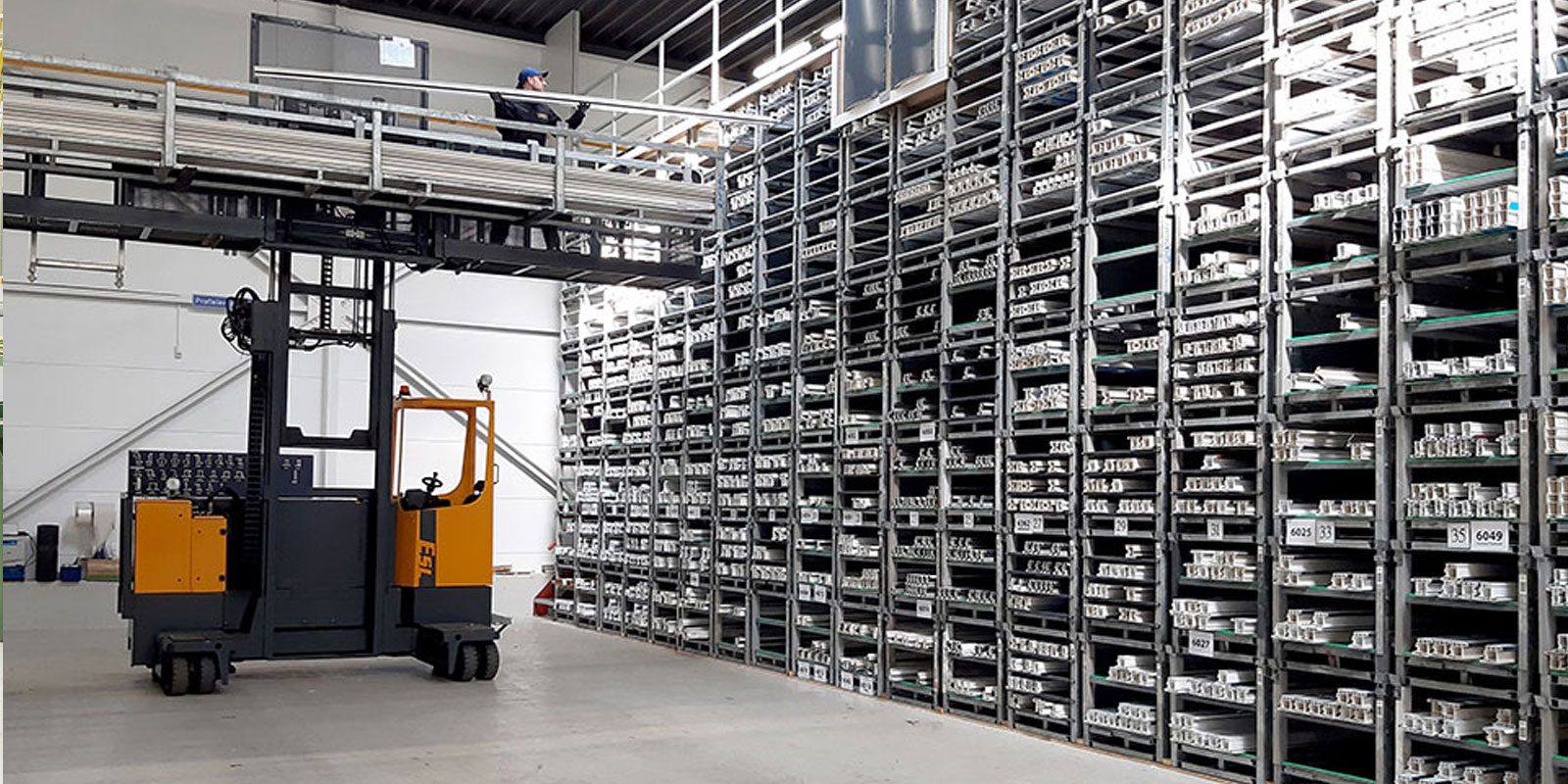 Waarom kiezen voor één leverancier voor productie, levering én montage van kozijnen?